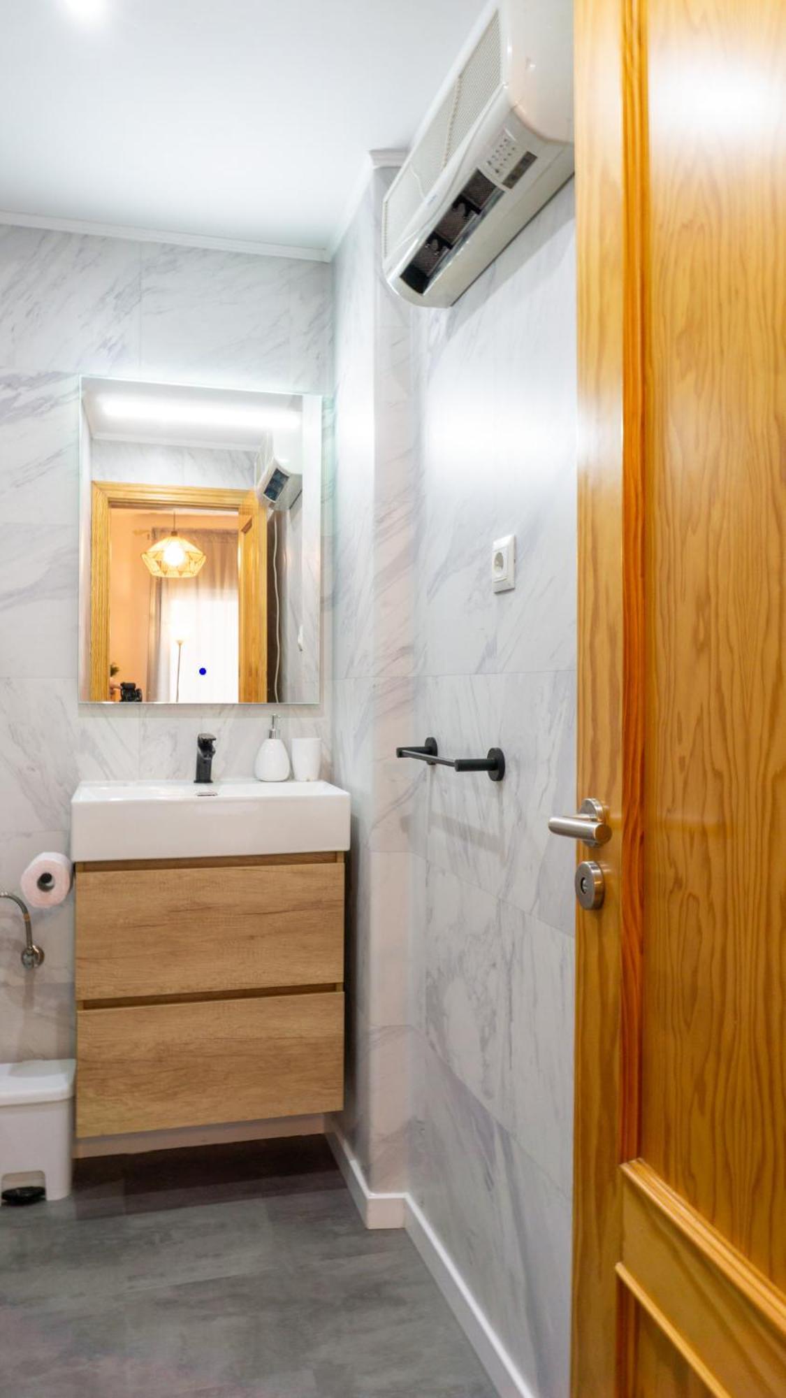 Love Apartment Malaga Center מראה חיצוני תמונה